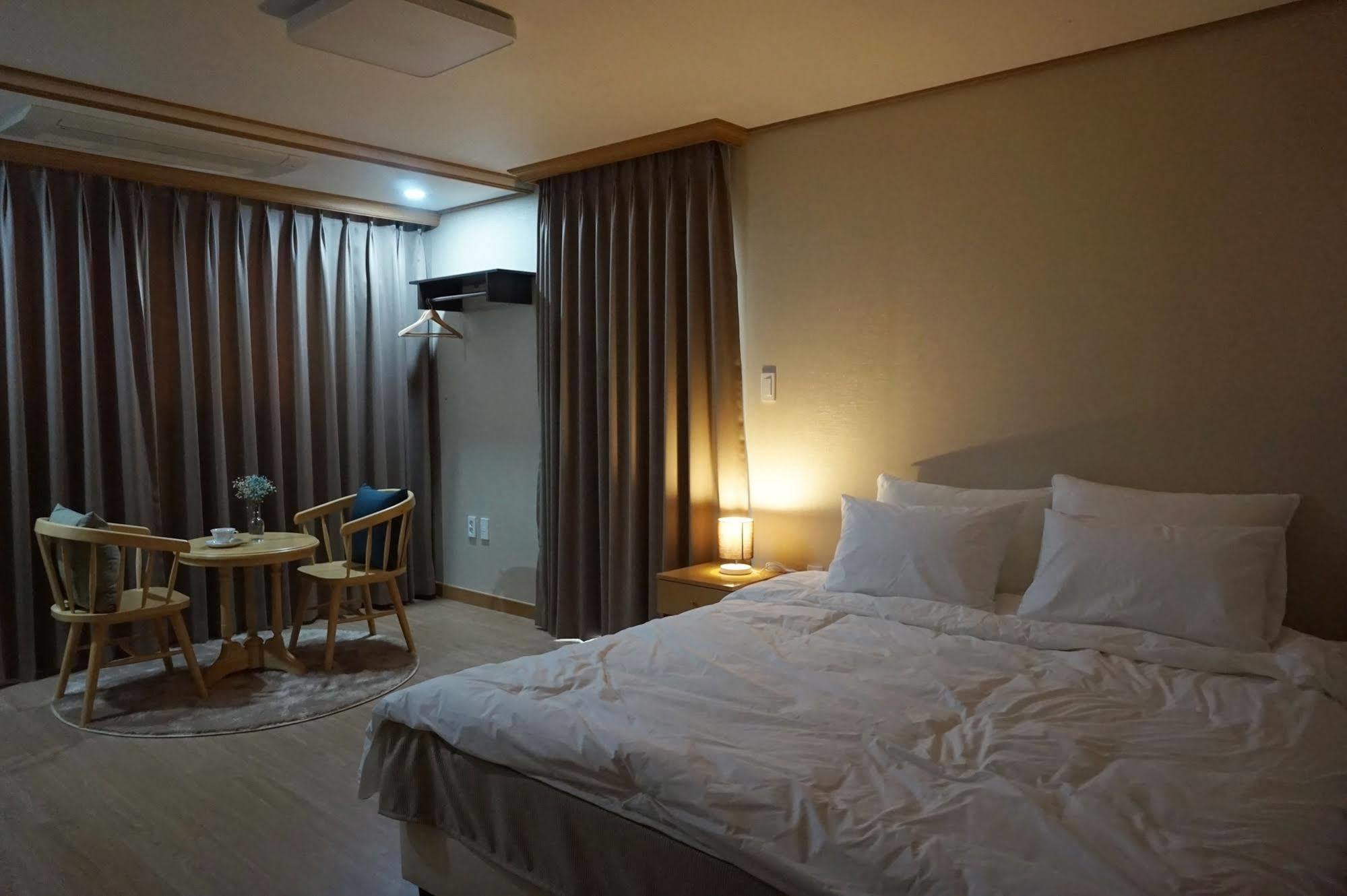 Seogwipo Dongwon Hotel Eksteriør bilde