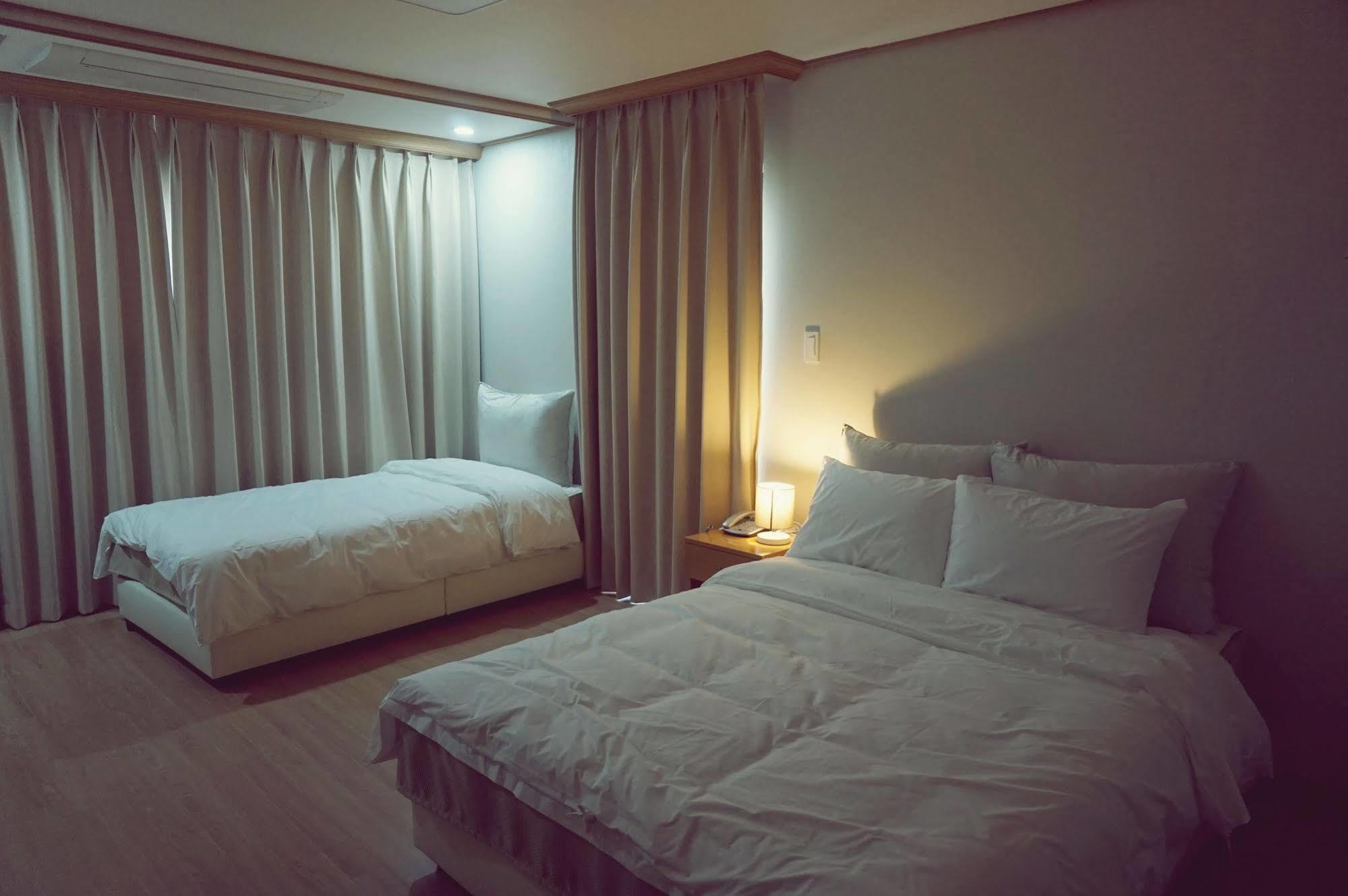 Seogwipo Dongwon Hotel Eksteriør bilde