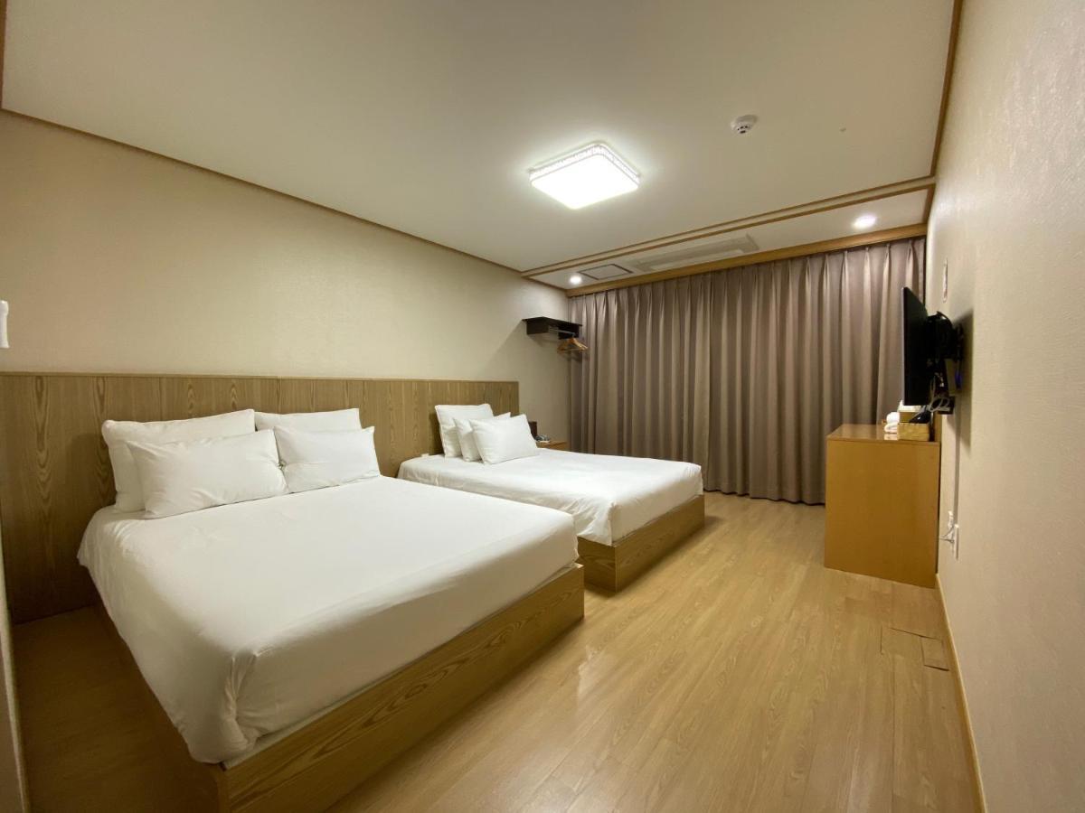 Seogwipo Dongwon Hotel Eksteriør bilde